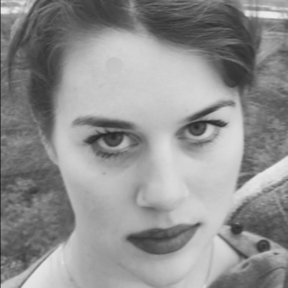Meet your Posher, Caroline